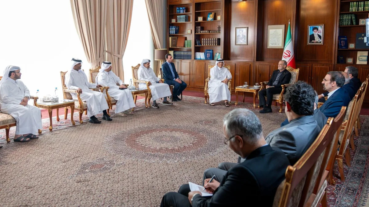 الرئيس الإيراني يستضيف رئيس الوزراء ووزير الخارجية الرئيس الإيراني يستضيف رئيس الوزراء ووزير الخارجية
