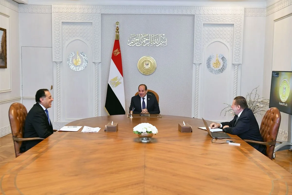 الرئيس السيسي يأمر بتحسين البيئة لجذب استثمارات أجنبية إضافية الرئيس السيسي يأمر بتحسين البيئة لجذب استثمارات أجنبية إضافية
