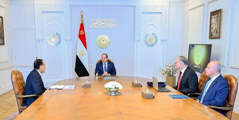 الرئيس السيسي يأمر برفع مستوى استقرار الطاقة الكهربائية وزيادة إنتاج النفط والغاز الرئيس السيسي يأمر برفع مستوى استقرار الطاقة الكهربائية وزيادة إنتاج النفط والغاز