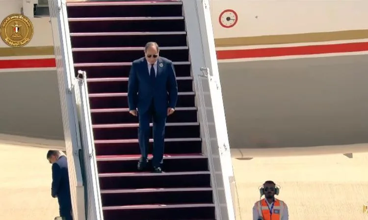 الرئيس السيسي يصل إلى بغداد لحضور القمة العربية