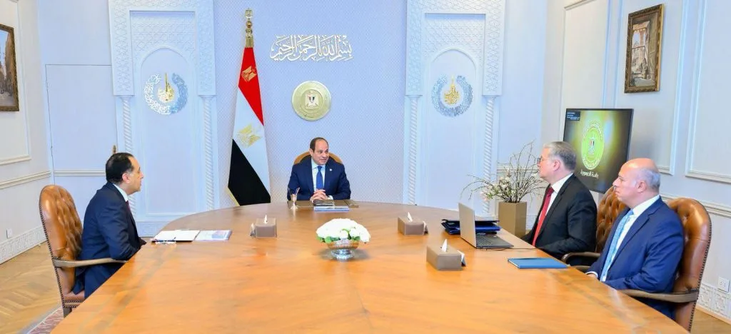الرئيس السيسي يطلب تعزيز الجهود لتسديد مستحقات شركات النفط. الرئيس السيسي يطلب تعزيز الجهود لتسديد مستحقات شركات النفط.
