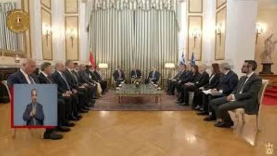 الرئيس السيسي يلتقي رئيس وزراء اليونان بأثينا