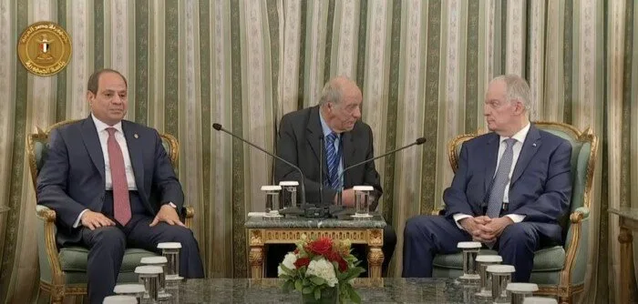 الرئيس السيسي يلتقي رئيس وزراء اليونان بـ أثينا لبحث التعاون الثنائي