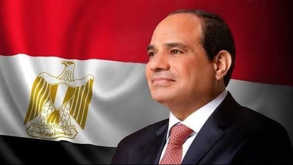 الرئيس السيسي يوقع على إصدار “قانون العمل الجديد” باحتفالية عيد العمال