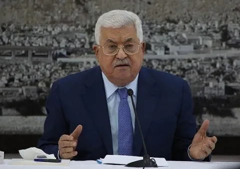 الرئيس الفلسطيني يتوجه إلى لبنان يوم الأربعاء للقاء عون الرئيس الفلسطيني يتوجه إلى لبنان يوم الأربعاء للقاء عون