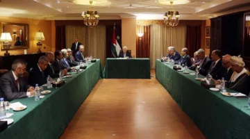 الرئيس الفلسطيني يشدد على أهمية إنهاء الهجوم الإسرائيلي وتيسير إيصال المساعدات إلى غزة