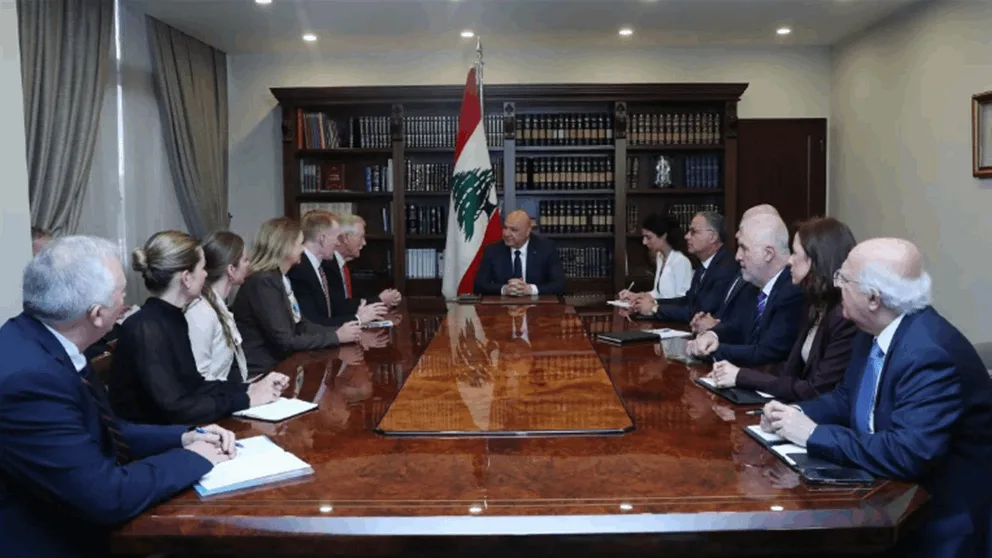 الرئيس عون: بدء تنظيم الأسلحة في مخيمات بيروت منتصف الشهر القادم الرئيس عون: بدء تنظيم الأسلحة في مخيمات بيروت منتصف الشهر القادم