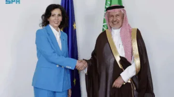 الربيعة يجتمع بمفوضة الاتحاد الأوروبي المعنية بالاستعداد وإدارة الأزمات والمساواة