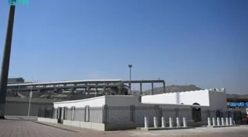 الرشيد يطلع على جهود ترميم المواقع التاريخية والثقافية في مكة المكرمة
