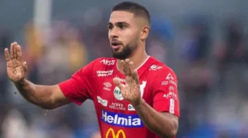 الزمالك في انتظار المدرب الجديد لتحديد مستقبل نجمها المتألق في الدوري السويدي