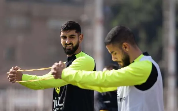 الزمالك يدفع مستحقات لاعبه السابق ياسر حمد لحل أزمة القيد اليوم الزمالك يدفع مستحقات لاعبه السابق ياسر حمد لحل أزمة القيد اليوم