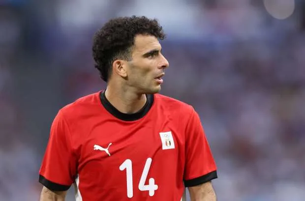 سيف زاهر: الأهلي يتلقى 3 عروض بقيمة 21 مليون دولار لانتقال ثنائي الفريق و«زيزو» سيف زاهر: الأهلي يتلقى 3 عروض بقيمة 21 مليون دولار لانتقال ثنائي الفريق و«زيزو»