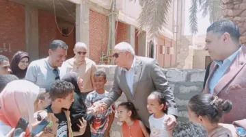 الزملوط والعديسي يرافقان حجاج الوادي الجديد في أجواء من الروحانية.