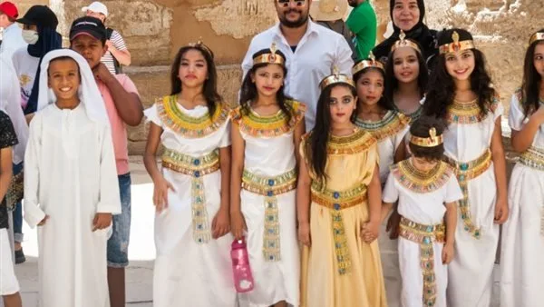 الزي الفرعوني المصري يضيف لمسة جمالية للاحتفال بعيد الاستقلال في جامعة العلوم التطبيقية بالأردن الزي الفرعوني المصري يضيف لمسة جمالية للاحتفال بعيد الاستقلال في جامعة العلوم التطبيقية بالأردن