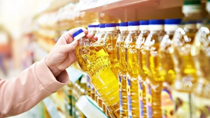 الزيت بكام؟.. أسعار السلع التموينية لـ شهر مايو 2025