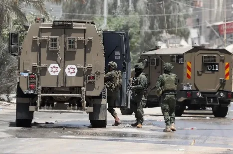 السلطة الفلسطينية تتهم الجيش الإسرائيلي بإطلاق النار تجاه دبلوماسيين خلال زيارتهم إلى جنين السلطة الفلسطينية تتهم الجيش الإسرائيلي بإطلاق النار تجاه دبلوماسيين خلال زيارتهم إلى جنين