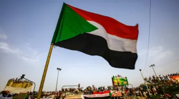 السودان يتهم الإمارات بترحيل أعضاء من البعثة الدبلوماسية في دبي