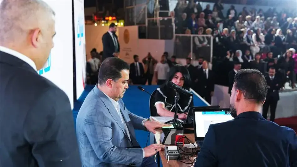 السوداني يحديث معلوماته الانتخابية من خلال برنامج (شارك) ويدعو إلى مشاركة فعّالة في الانتخابات.