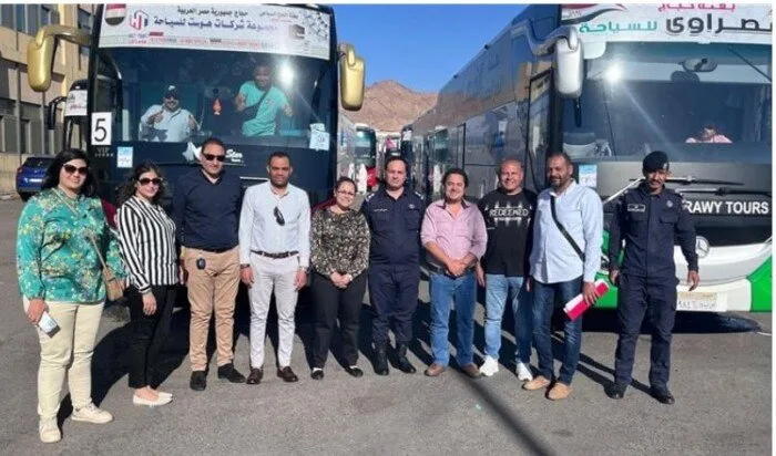 “السياحة والآثار”: وصول آخر قوافل الحج السياحي البري إلى السعودية “السياحة والآثار”: وصول آخر قوافل الحج السياحي البري إلى السعودية