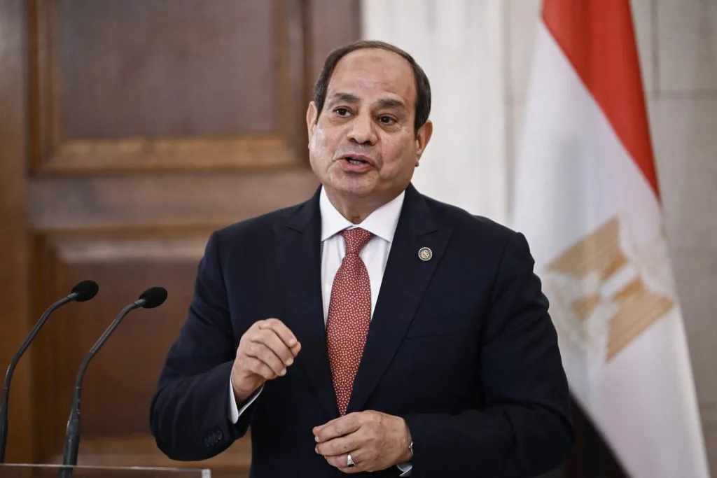 السيسي: مصر تهدف لضم 800 ألف فدان إضافية قبل نهاية أغسطس 2025