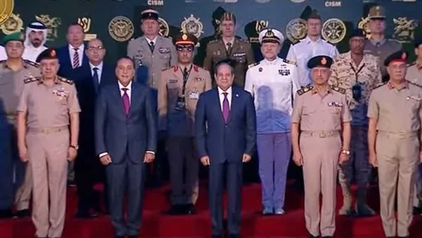 السيسي يشهد فعاليات البطولة العربية العسكرية للفروسية بالعاصمة الإدارية .. بث مباشر