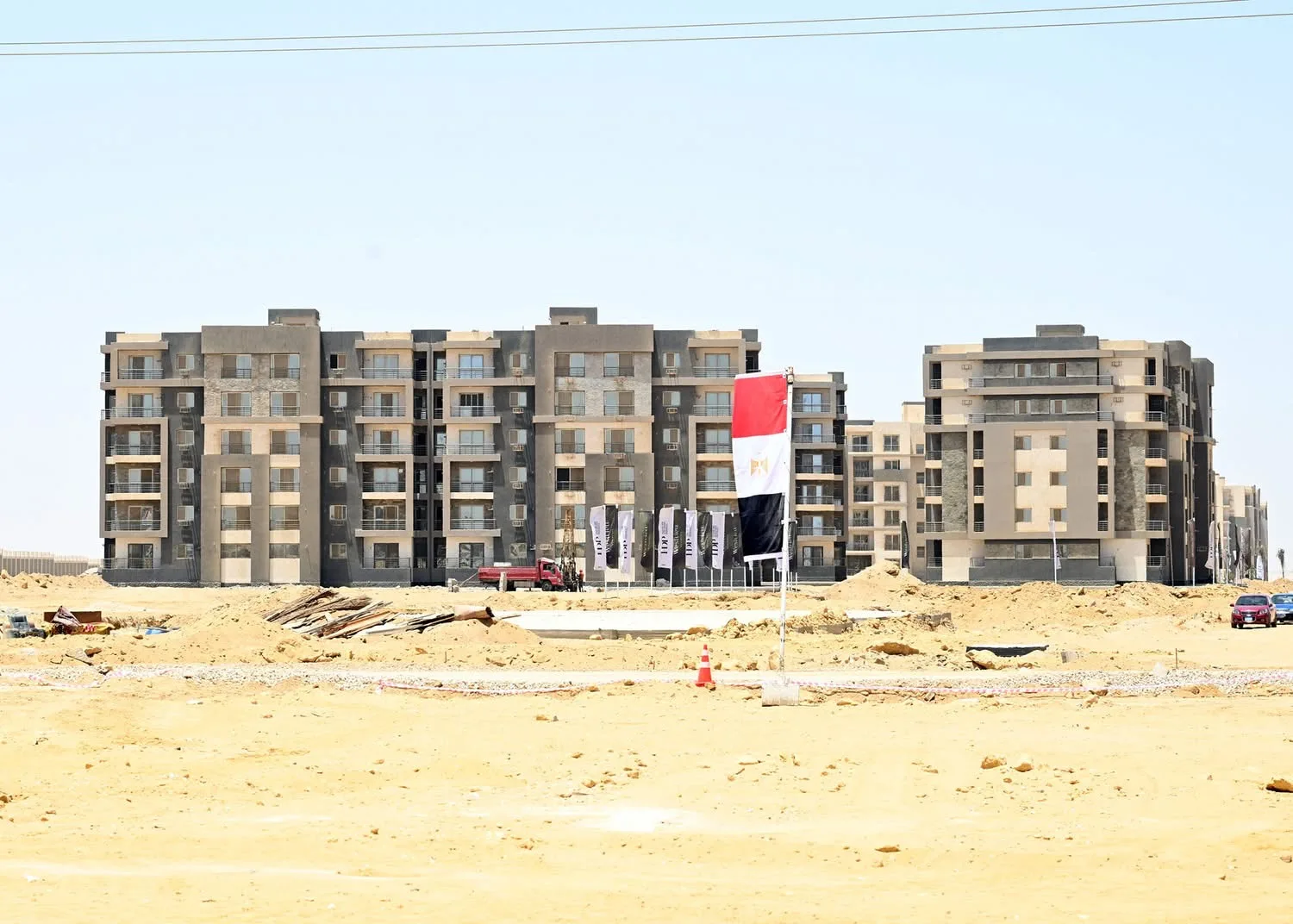 الشربيني: صدور قرارات وزارية لتنفيذ مشروعات تطوير حضرية شاملة في زايد الجديدة وتنظيم وضع الأراضي. الشربيني: صدور قرارات وزارية لتنفيذ مشروعات تطوير حضرية شاملة في زايد الجديدة وتنظيم وضع الأراضي.