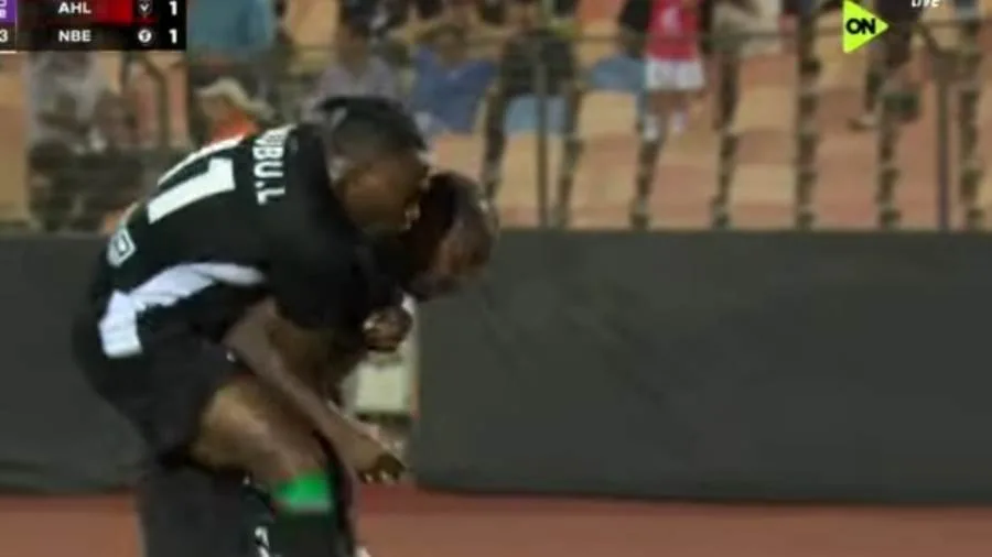 الشوط الأول: البنك الأهلي يتعادل مع القلعة الحمراء في الدوري الممتاز الشوط الأول: البنك الأهلي يتعادل مع القلعة الحمراء في الدوري الممتاز