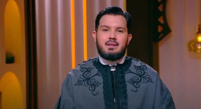 الشيخ أحمد الطلحي: أداء الصلاة في هذا الموقع يقي من النار ويُعفي من النفاق الشيخ أحمد الطلحي: أداء الصلاة في هذا الموقع يقي من النار ويُعفي من النفاق