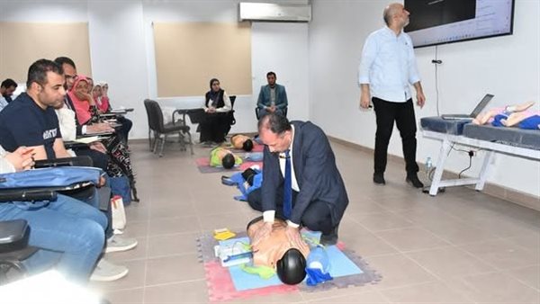 الصحة تُنظم ورشة عمل لأعضاء بعثة الحج الطبية لتدريبهم على إجراءات مكافحة العدوى وبرنامج إنعاش القلب الرئوي