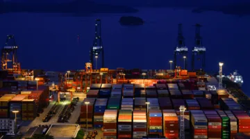 الصين تفرض ضرائب على البلاستيك لمواجهة الإغراق التجاري