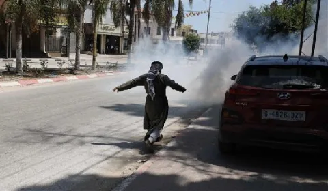 الضفة.. اختناق 5 أطفال فلسطينيين إثر استنشاق غاز إسرائيلي الضفة.. اختناق 5 أطفال فلسطينيين إثر استنشاق غاز إسرائيلي