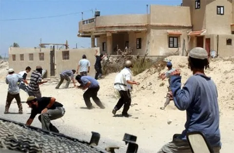 الضفة: اعتداء مستوطنين على منازل فلسطينية شمال شرق رام الله الضفة: اعتداء مستوطنين على منازل فلسطينية شمال شرق رام الله