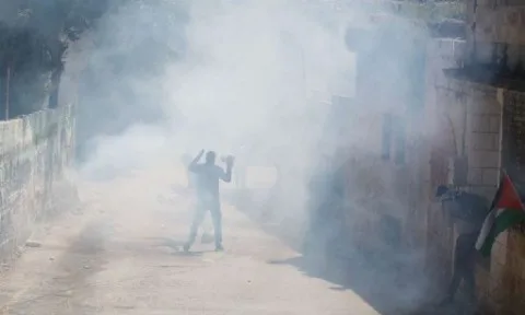 الضفة: مستوطنون إسرائيليون يهاجمون 3 فلسطينيين ضربًا شمال نابلس الضفة: مستوطنون إسرائيليون يهاجمون 3 فلسطينيين ضربًا شمال نابلس