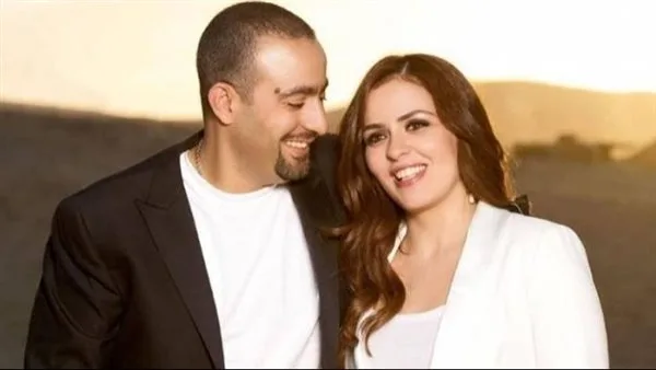 الطلاق المثير للجدل: القصة الكاملة لانفصال أحمد السقا ومها الصغير من الشائعات إلى الحقائق. الطلاق المثير للجدل: القصة الكاملة لانفصال أحمد السقا ومها الصغير من الشائعات إلى الحقائق.