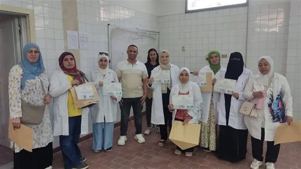 “العيادة البيطرية” تختتم دورة تدريبية لتعزيز مهارات الأطباء في رعاية الحيوانات الأليفة “العيادة البيطرية” تختتم دورة تدريبية لتعزيز مهارات الأطباء في رعاية الحيوانات الأليفة