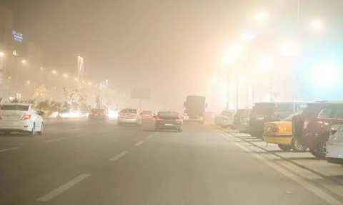 الغبار يغزو سماء عدة دول عربية وسط طقس متقلب
