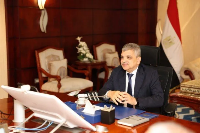 الفريق ربيع يبحث تأثير التطورات الإيجابية التي تشهدها الأوضاع الأمنية بمنطقة البحر الأحمر على حرية الملاحة