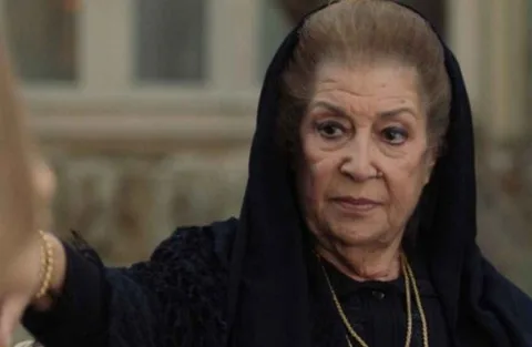 الفنانة السورية منى واصف بصحة جيدة الفنانة السورية منى واصف بصحة جيدة