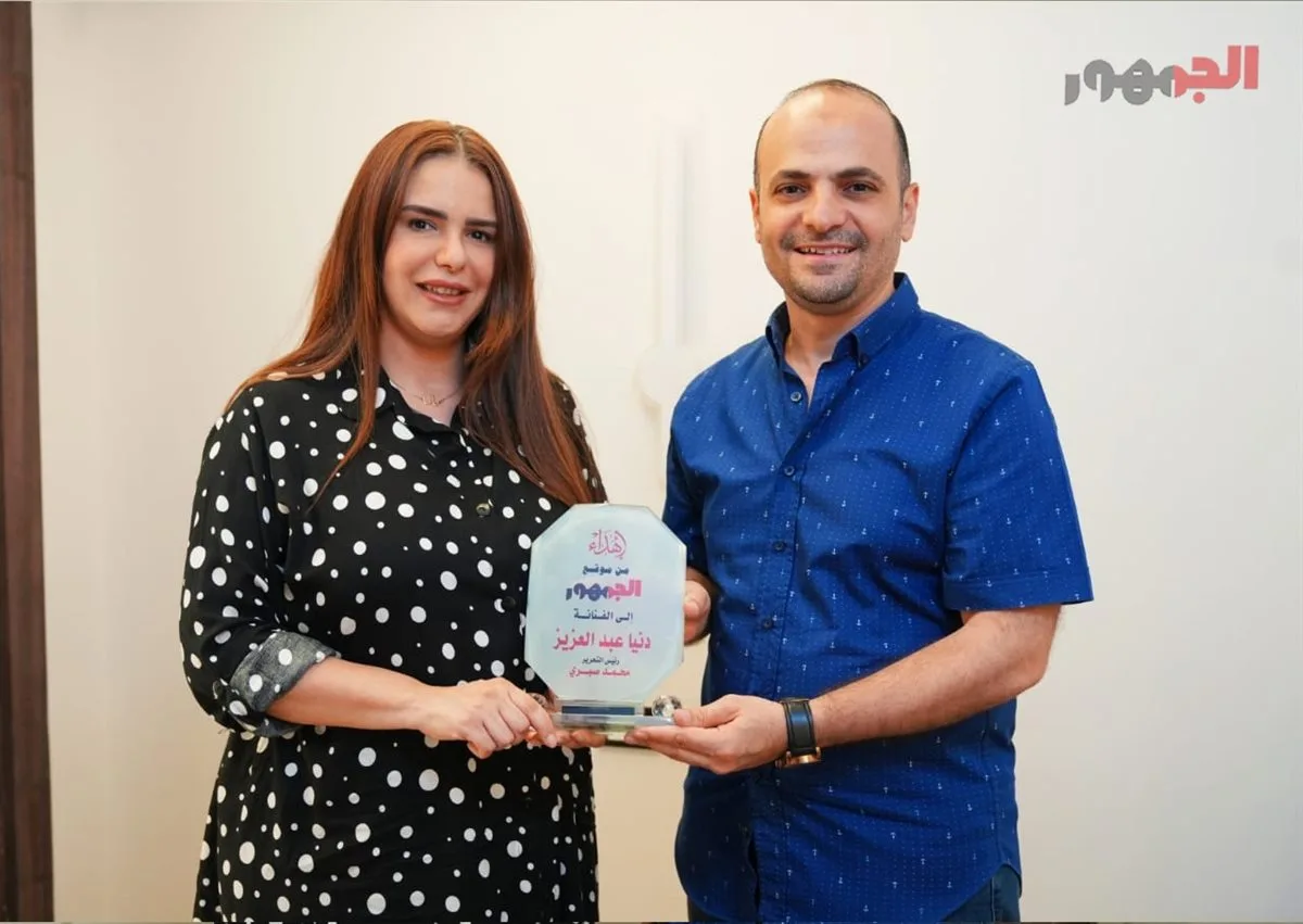 الفنانة دنيا عبد العزيز تستضيفها موقع “الجمهور الإخباري”|صور