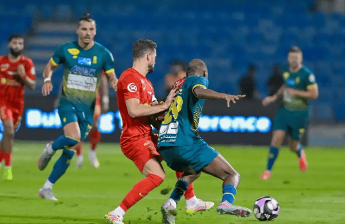 القادسية يحقق انتصاراً على العروبة بثلاثة أهداف في الجولة الثالثة والثلاثين من الدوري السعودي للمحترفين القادسية يحقق انتصاراً على العروبة بثلاثة أهداف في الجولة الثالثة والثلاثين من الدوري السعودي للمحترفين
