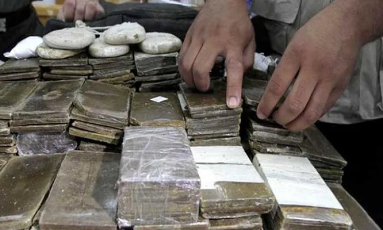 القبض على 4 تجار مخدرات..بعد ضبط أكثر من 50 كيلو من الحشيش و الهيروين