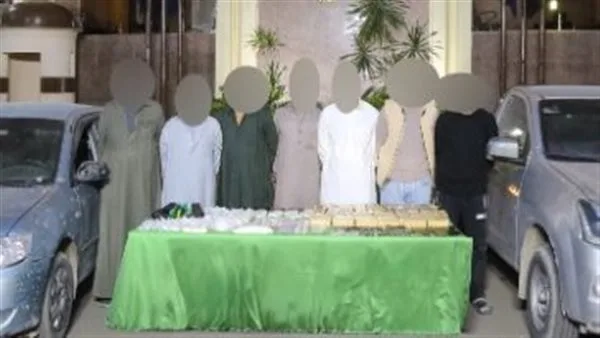 القبض على 6 أشخاص لاتهامهم بغسل 60 مليون جنيه من تجارة المخدرات في الجيزة القبض على 6 أشخاص لاتهامهم بغسل 60 مليون جنيه من تجارة المخدرات في الجيزة
