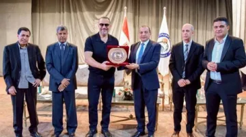 القصة الكاملة لظهور ماجد المصري في جامعة بني سويف: “يا صقر يا صقر” يلهب الأجواء في القاعة