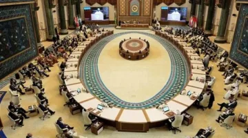 القمة العربية تدعو المجتمع الدولي للضغط من أجل إنهاء العنف في غزة