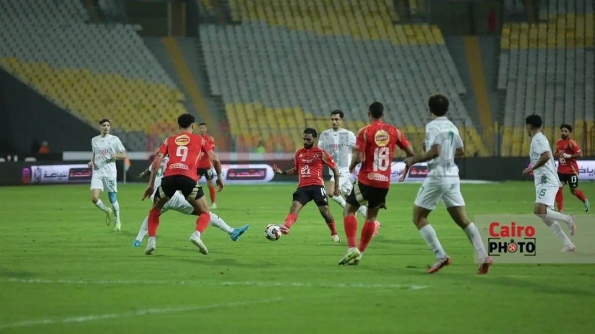 القنوات الناقلة لـ بث مباشر مباراة الأهلي والمصري اليوم في الدوري الممتاز 2024/2025 والتشكيل