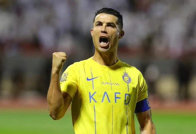 الكشف عن الخيار النهائي لرونالدو حول انتقاله إلى الهلال الكشف عن الخيار النهائي لرونالدو حول انتقاله إلى الهلال