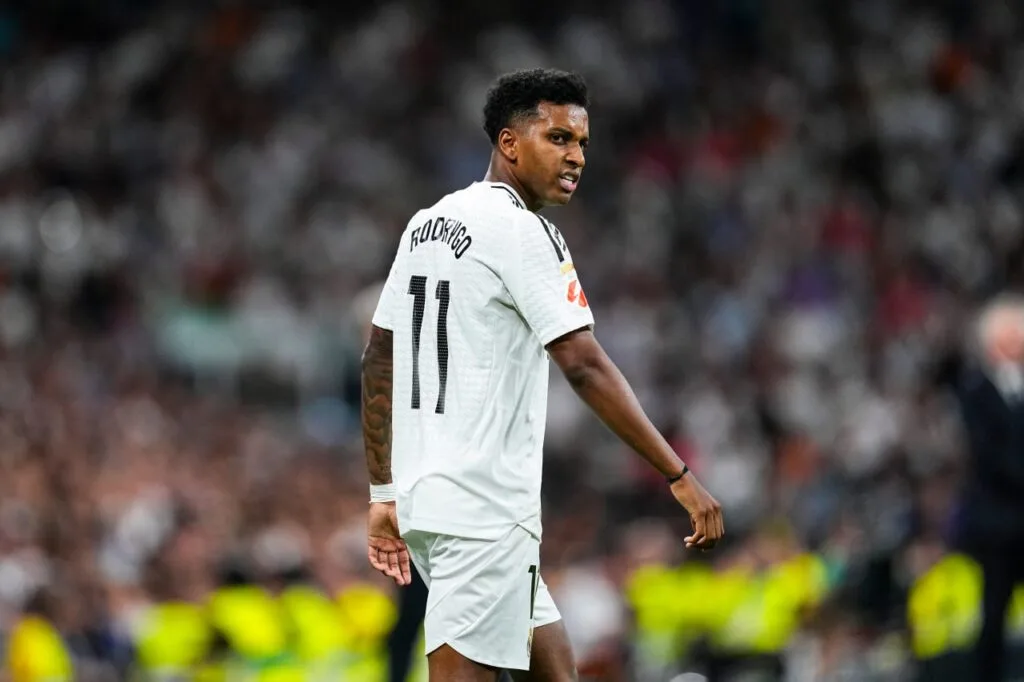 الكلاسيكو يحسم مستقبل رودريجو مع ريال مدريد