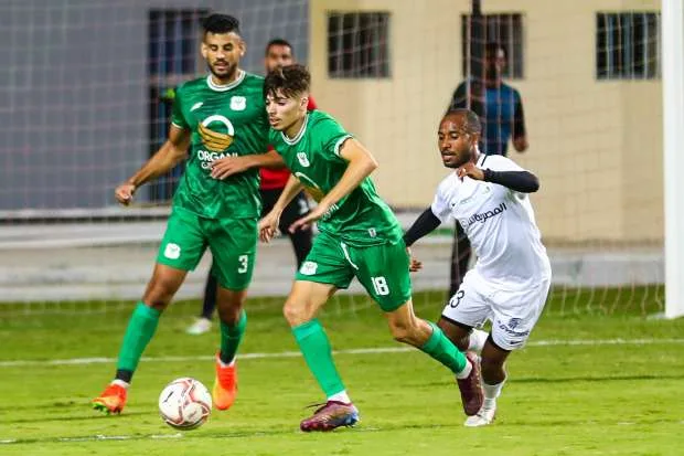 الكونفيدرالية تؤخر اتخاذ قرار بشأن انتقال النجم المصري إلى الزمالك. الكونفيدرالية تؤخر اتخاذ قرار بشأن انتقال النجم المصري إلى الزمالك.