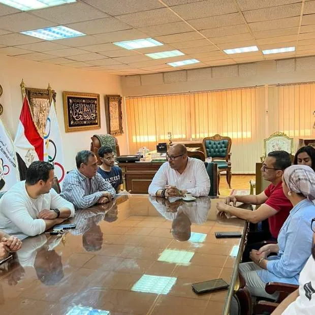 اللجنة الأولمبية تستضيف وفد دبلوم الإدارة الرياضية من “فيفا” اللجنة الأولمبية تستضيف وفد دبلوم الإدارة الرياضية من “فيفا”