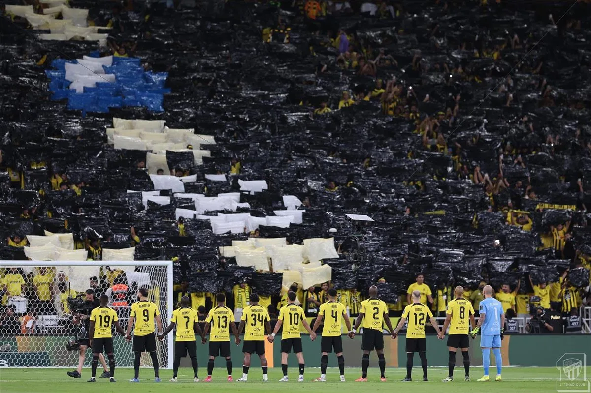 اللقاء الثنائي: بنزيما يقود الاتحاد للفوز على القادسية والتتويج بكأس خادم الحرمين الشريفين اللقاء الثنائي: بنزيما يقود الاتحاد للفوز على القادسية والتتويج بكأس خادم الحرمين الشريفين